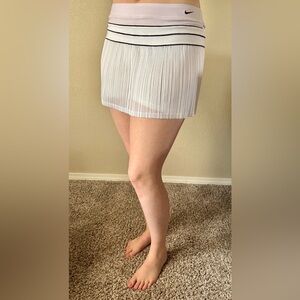 Nike Vintage Tennis Skort White & Purple | M